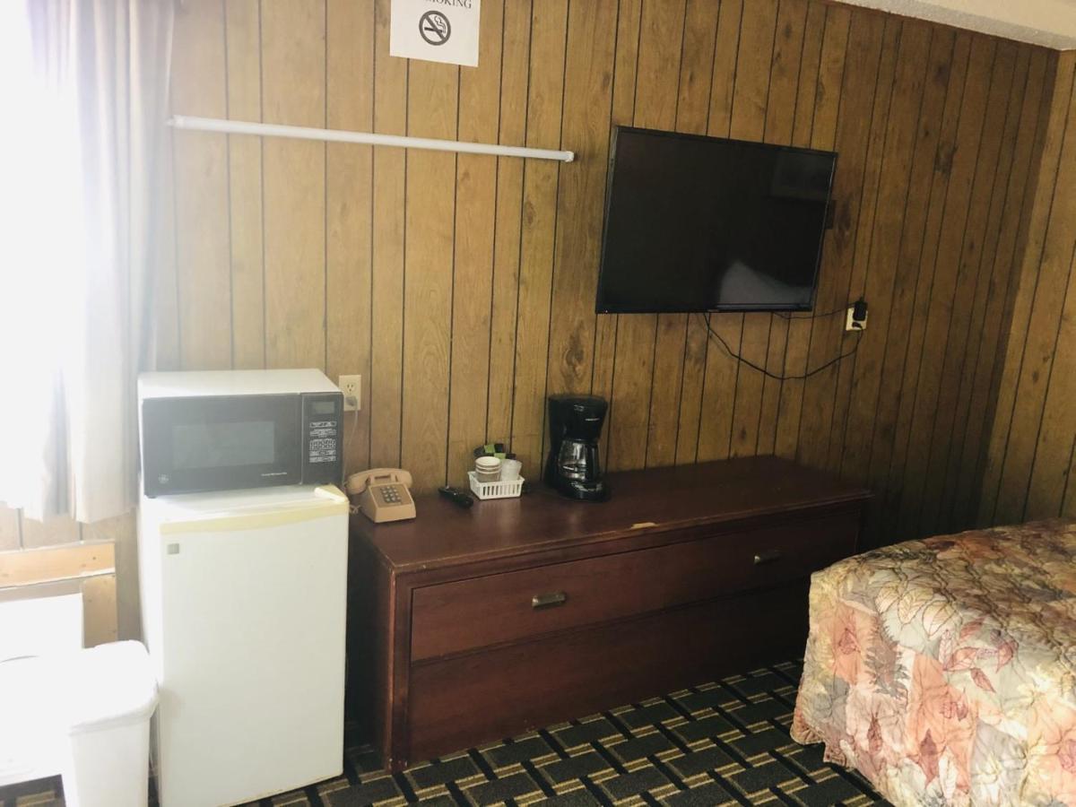 Big 12 Motel Broken Bow Zewnętrze zdjęcie