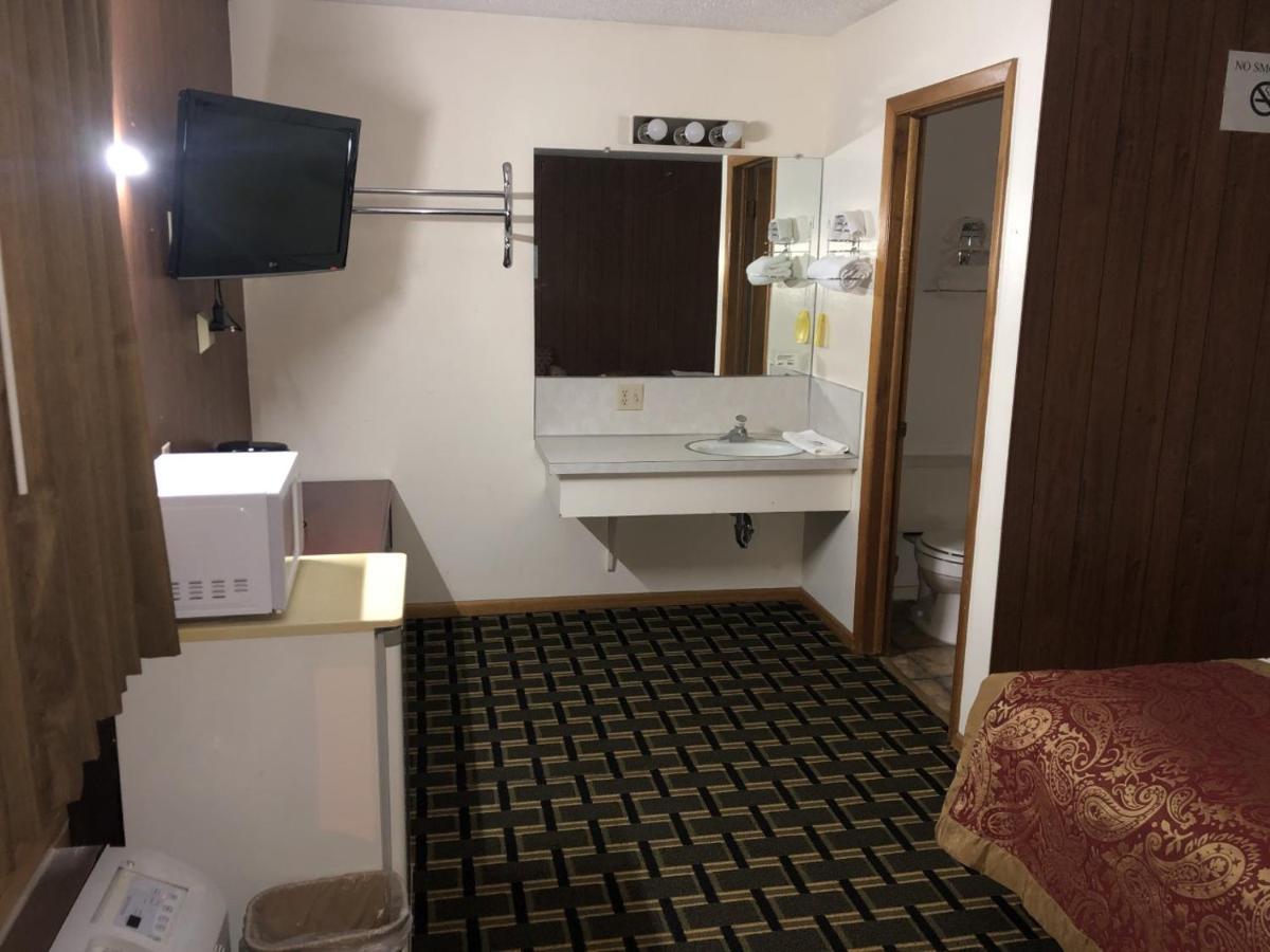 Big 12 Motel Broken Bow Zewnętrze zdjęcie
