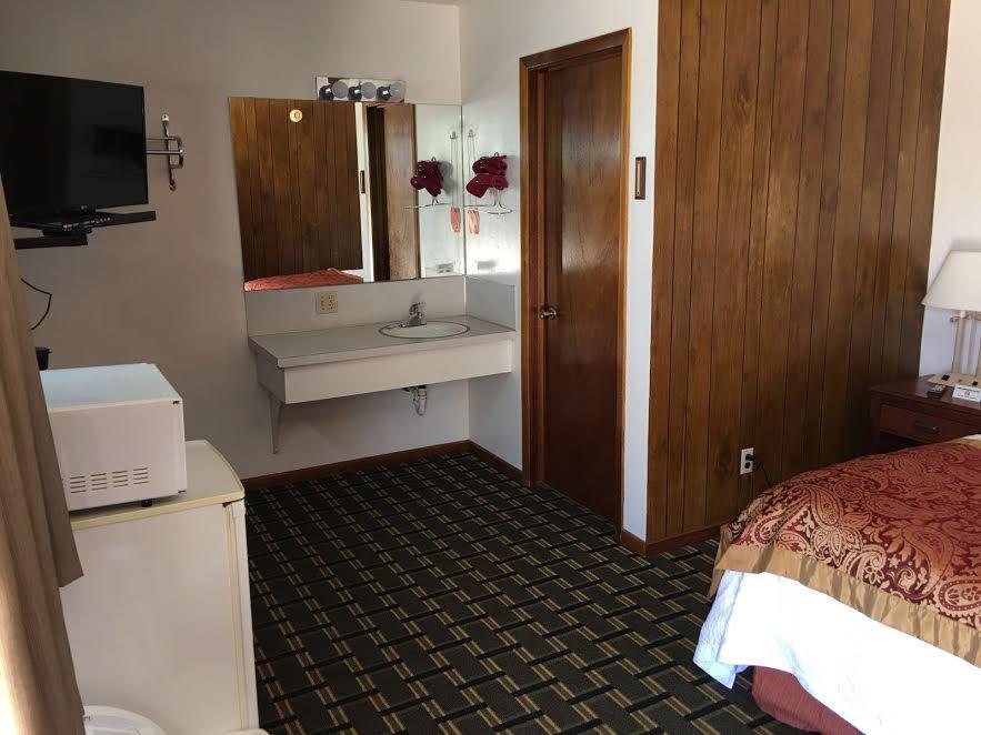 Big 12 Motel Broken Bow Zewnętrze zdjęcie